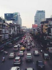 lt;lt;lt;The Peerles